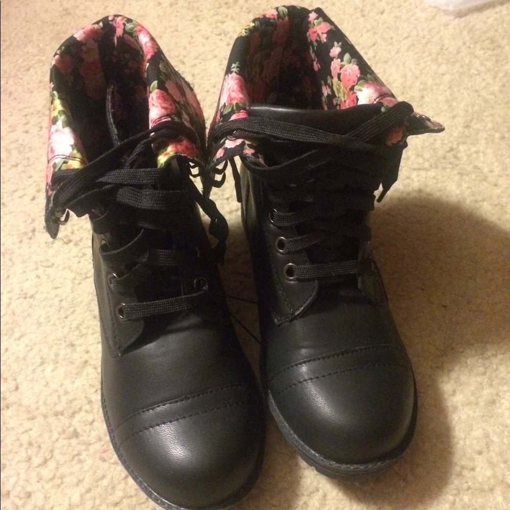 Hot Topic Floral Combat Boots